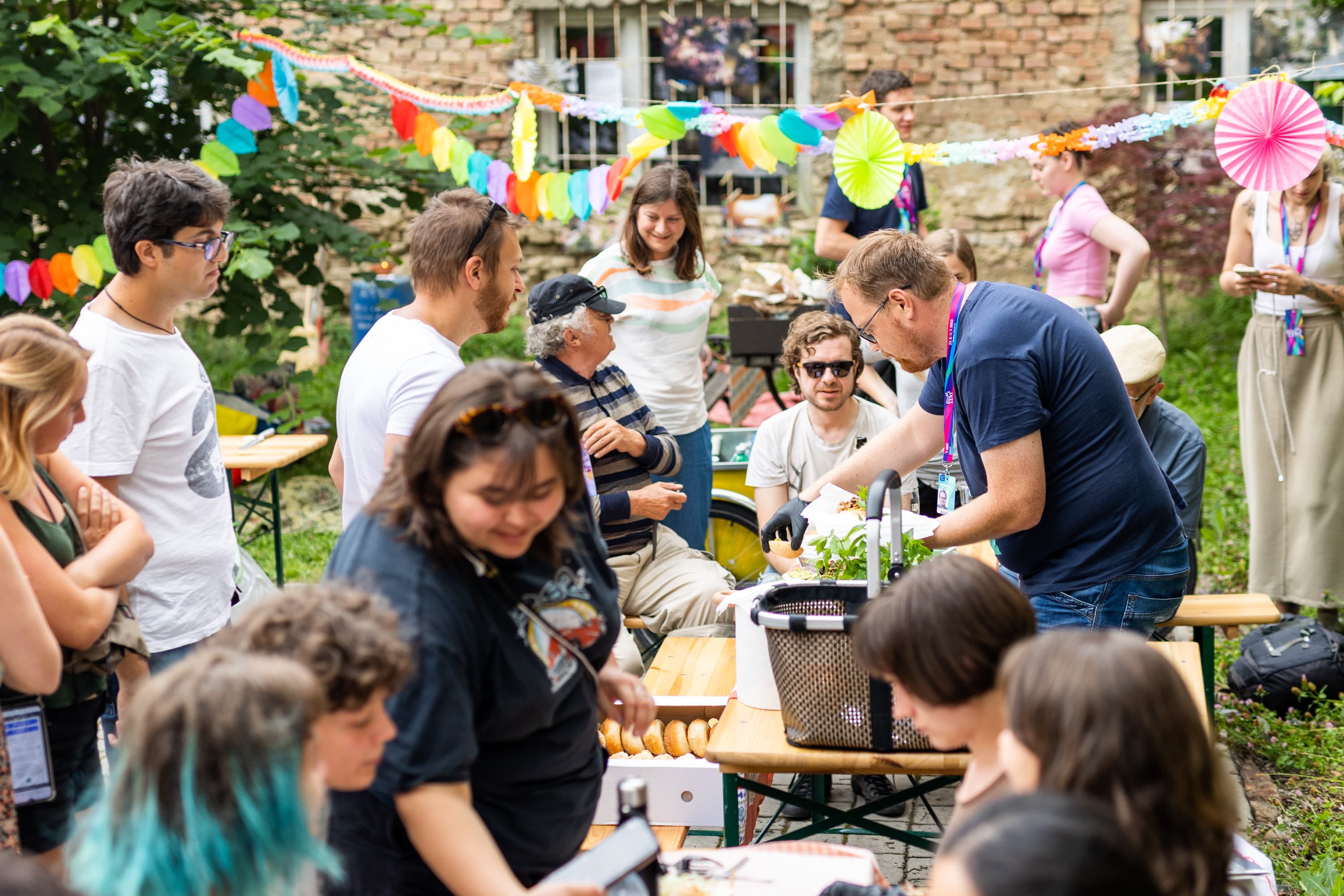 <p>Živa dvorišča na Festivalu Lent 2025 </p>